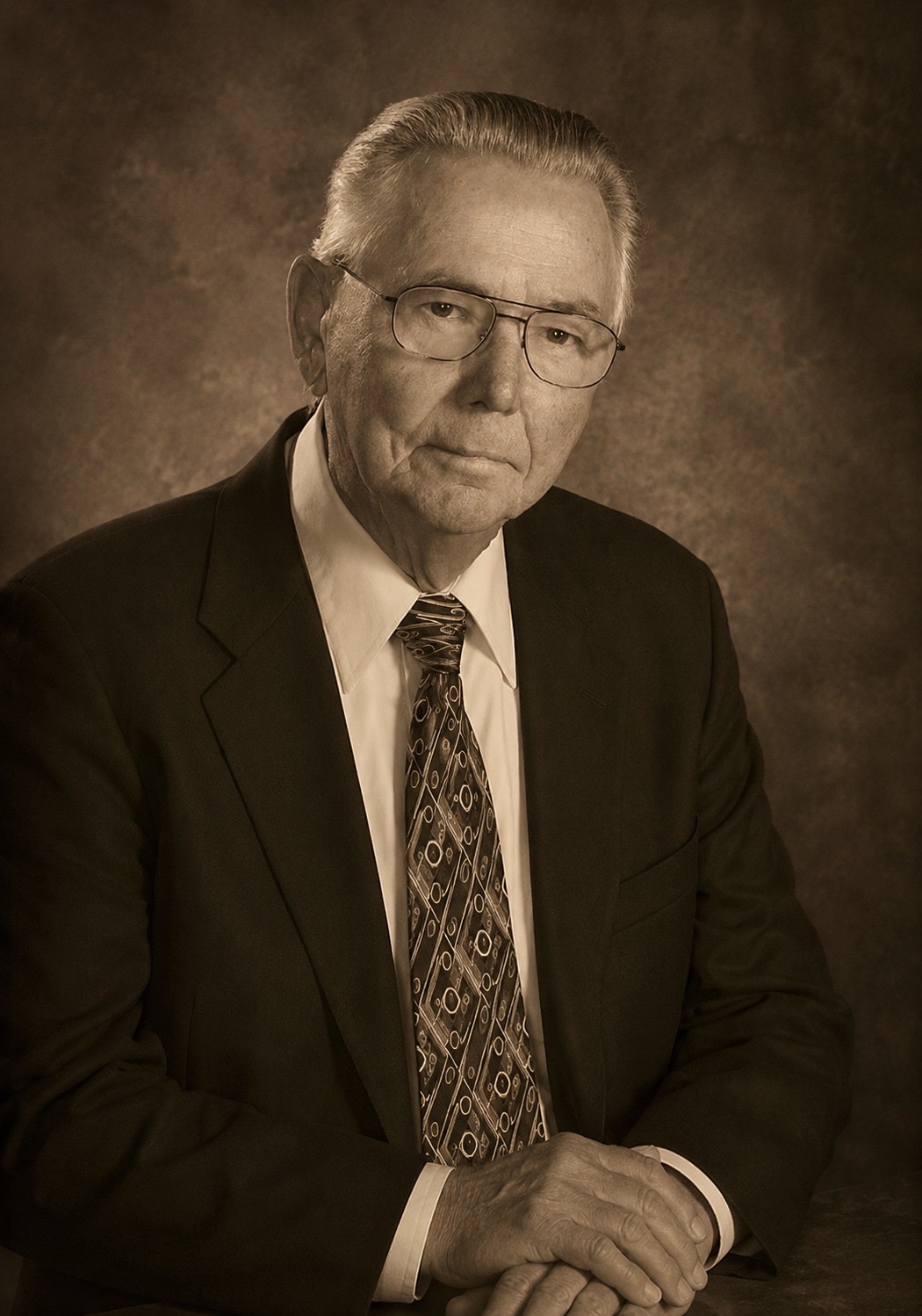 Retrato de Carl E. Braaten